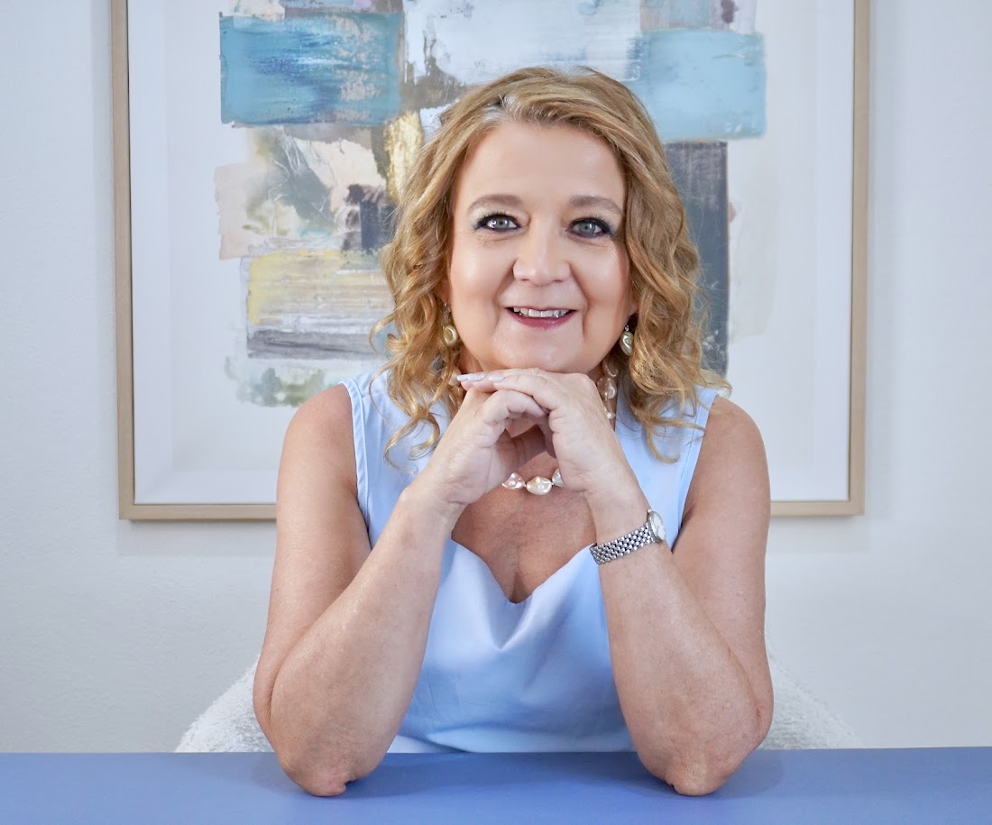 Lore Nava, tanatóloga de mujeres